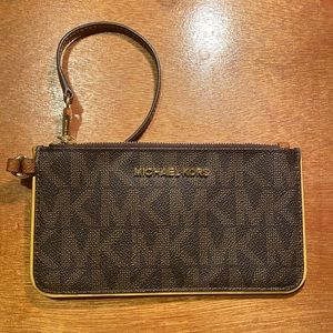 Michael Kors wristlet